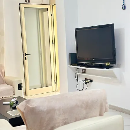 Adam House Lungomare2 *