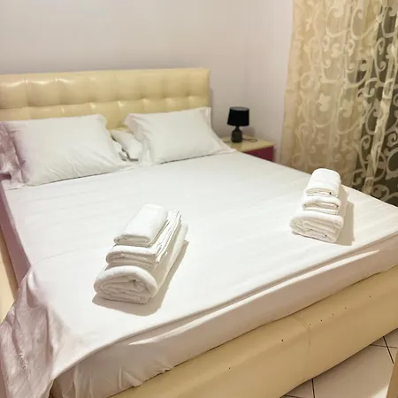 Adam House Lungomare2 * Vlorë