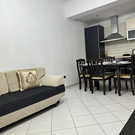 Adam House Lungomare2 아파트 Vlorë