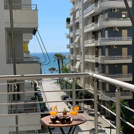 Διαμέρισμα Adam House Lungomare2 *